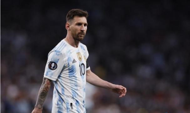 大幅瀑布曲面玻璃打破局限！七彩虹iGame C25A Vortex涡流机箱上市：699元